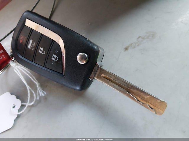 4T1B11HK7JU565921 Toyota CAMRY LE
