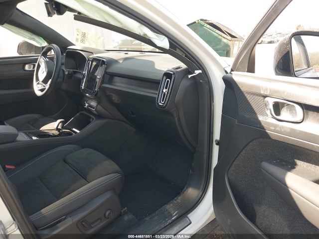 Продаж на аукціоні авто 2023 Volvo C40 Recharge Pure Electric Twin Plus, vin: YV4ED3GL4P2064288, номер лоту: 44681851