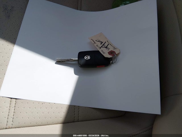 2016 VOLKSWAGEN PASSAT 1VWBT7A30GC014312 Photo 10