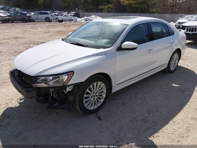 2016 VOLKSWAGEN PASSAT 1VWBT7A30GC014312 Photo 1