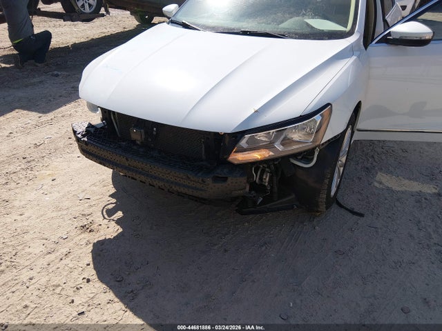 2016 VOLKSWAGEN PASSAT 1VWBT7A30GC014312 Photo 5