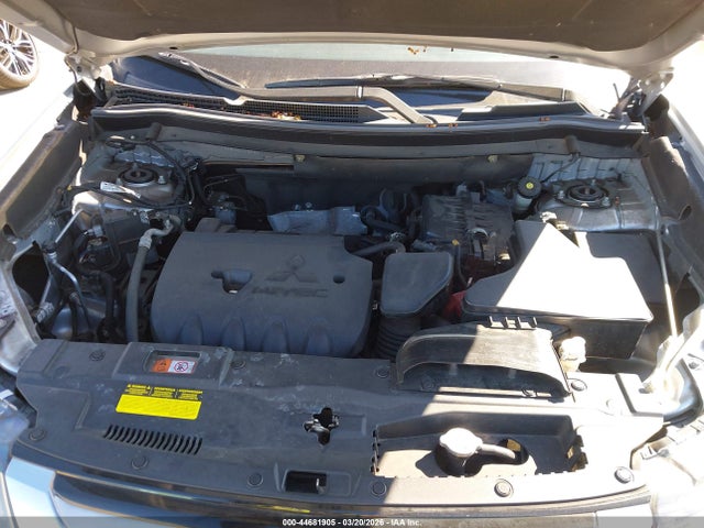 2018 MITSUBISHI OUTLANDER JA4AZ3A36JJ005536 Photo 9