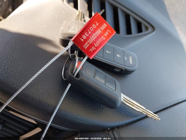 2018 MITSUBISHI OUTLANDER JA4AZ3A36JJ005536 Photo 10