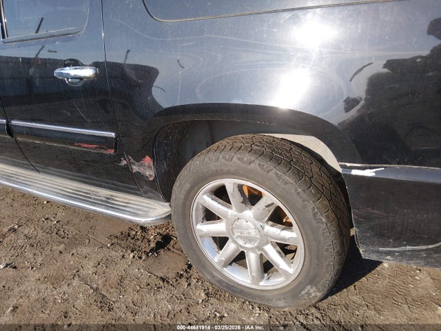 2008 Gmc Yukon Xl 1500 Denali მანქანა იყიდება აუქციონზე, vin: 1GKFK66848J209515, აუქციონის ნომერი: 44681914