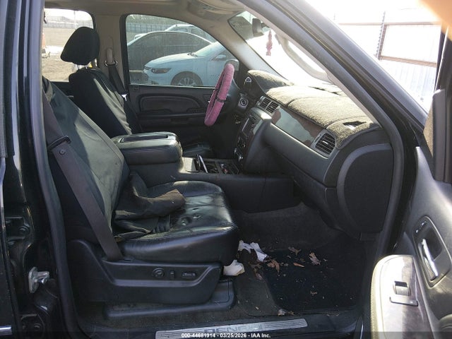 2008 Gmc Yukon Xl 1500 Denali მანქანა იყიდება აუქციონზე, vin: 1GKFK66848J209515, აუქციონის ნომერი: 44681914