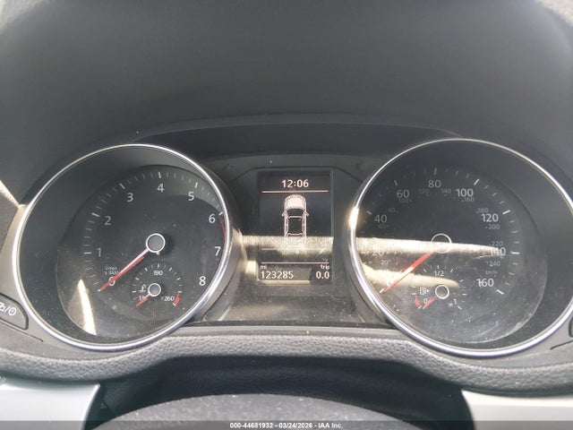 2016 Volkswagen Passat 1.8t S მანქანა იყიდება აუქციონზე, vin: 1VWAT7A31GC051185, აუქციონის ნომერი: 44681932