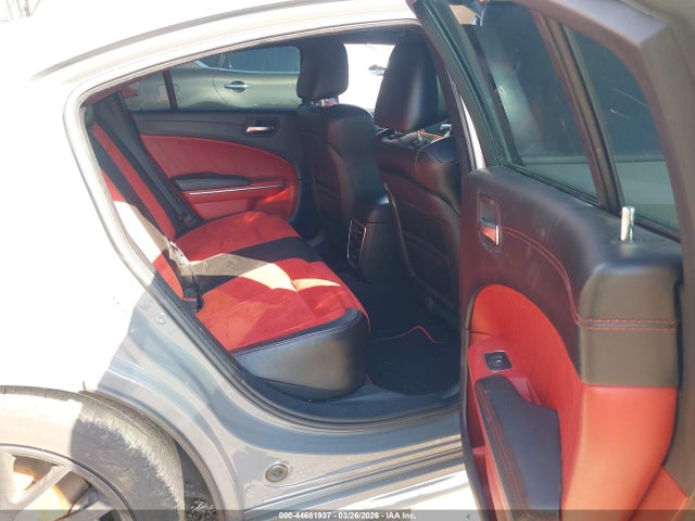 44681937 :رقم المزاد ، 2C3CDXGJ4KH553679 vin ، 2019 Dodge Charger Scat Pack Rwd مزاد بيع