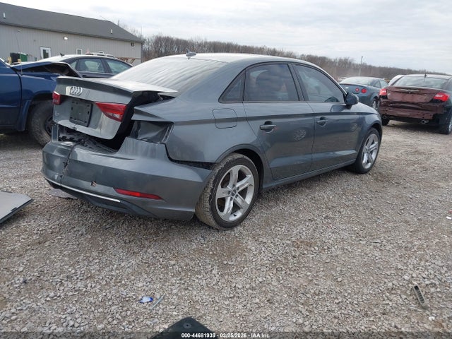 2017 Audi A3 2.0t Premium მანქანა იყიდება აუქციონზე, vin: WAUAUGFF0H1060859, აუქციონის ნომერი: 44681939
