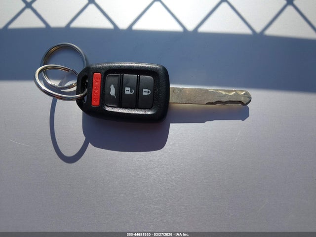 Продажа на аукционе авто 2017 Honda Hr-v Lx, vin: 3CZRU5H32HG701440, номер лота: 44681950