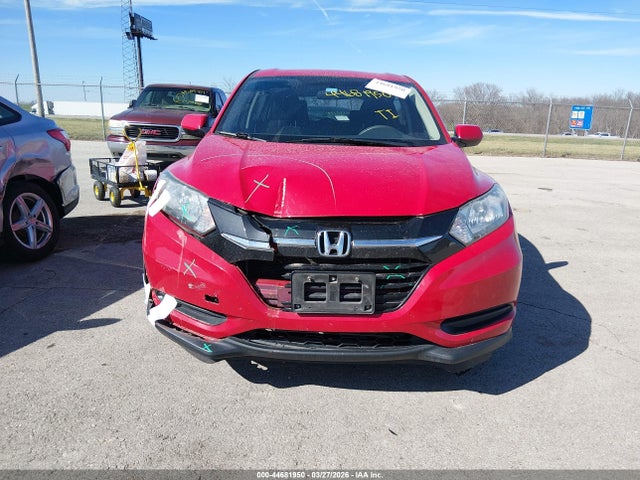 Продажа на аукционе авто 2017 Honda Hr-v Lx, vin: 3CZRU5H32HG701440, номер лота: 44681950