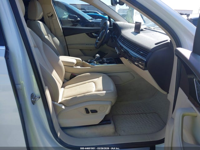 Продаж на аукціоні авто 2017 Audi Q7 3.0t Premium, vin: WA1LAAF74HD029245, номер лоту: 44681951