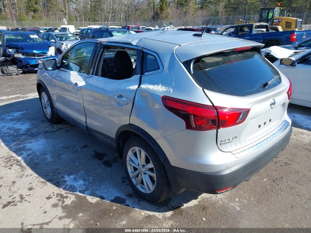 JN1BJ1CR8KW623178 Nissan Rogue Sport S