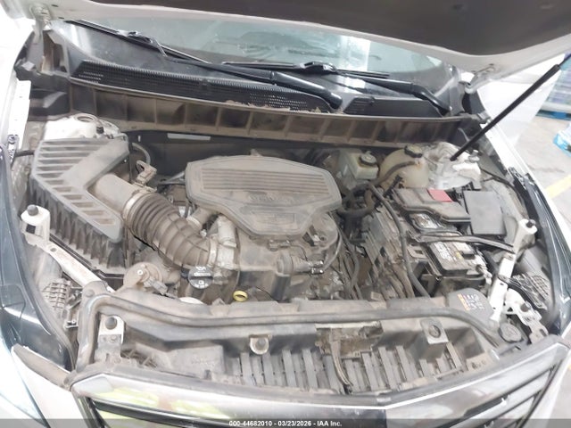 2017 CADILLAC XT5 1GYKNERS2HZ158188 Photo 9