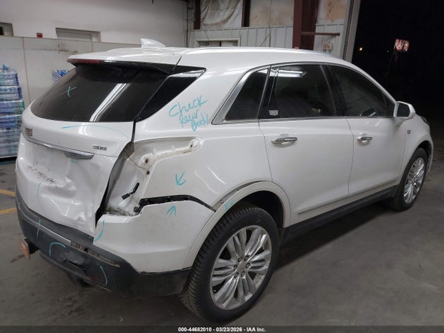2017 CADILLAC XT5 1GYKNERS2HZ158188 Photo 3