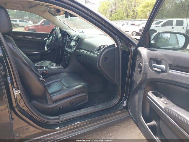 Продаж на аукціоні авто 2016 Chrysler 300 Anniversary Edition, vin: 2C3CCAAG3GH135103, номер лоту: 44682014