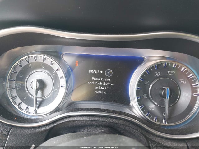 Продаж на аукціоні авто 2016 Chrysler 300 Anniversary Edition, vin: 2C3CCAAG3GH135103, номер лоту: 44682014