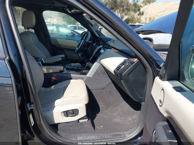 2017 LAND ROVER DISCOVERY SALRRBBK8HA031244 Photo 4