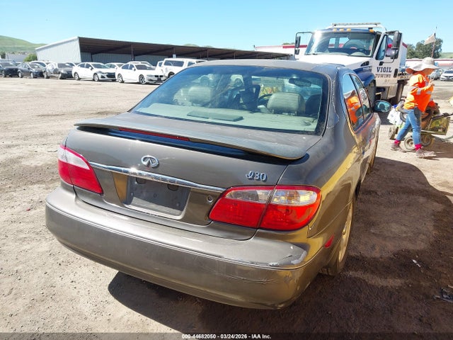 2000 Infiniti I30 Luxury/touring მანქანა იყიდება აუქციონზე, vin: JNKCA31A6YT111695, აუქციონის ნომერი: 44682050