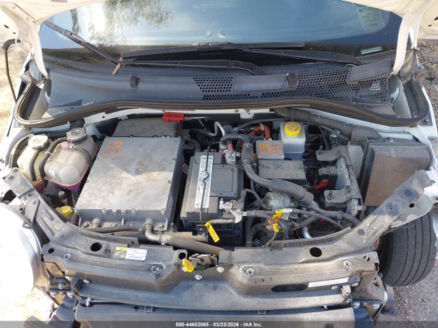 2016 FIAT 500E 3C3CFFGE7GT184208 Photo 9