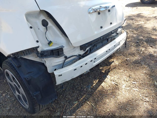 Fiat 500E BATTERY ELECTRIC 2016 3C3CFFGE7GT184208 Image 16