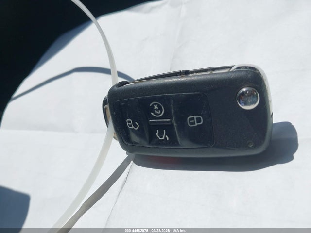 2012 VOLKSWAGEN PASSAT 1VWCN7A39CC008436 Photo 10