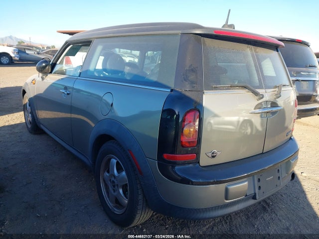 2009 MINI COOPER CLUBMAN WMWML335X9TX36390 Photo 2