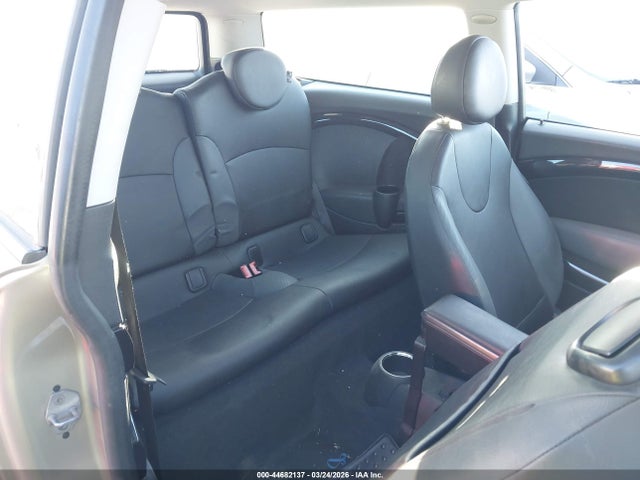 2009 MINI COOPER CLUBMAN WMWML335X9TX36390 Photo 7