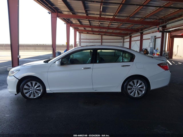 Honda Accord Touring 2015 1HGCR3F95FA034949 Image 14