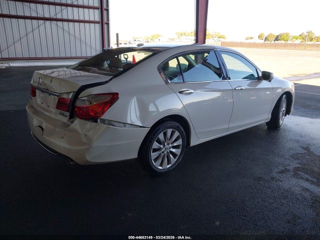 Honda Accord Touring 2015 1HGCR3F95FA034949 Image 4