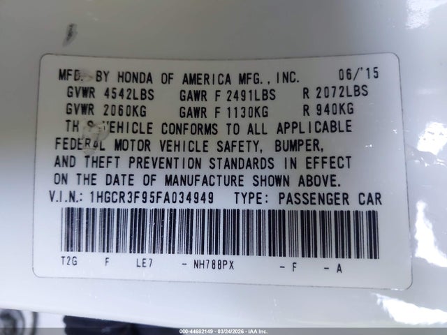 Honda Accord Touring 2015 1HGCR3F95FA034949 Image 9