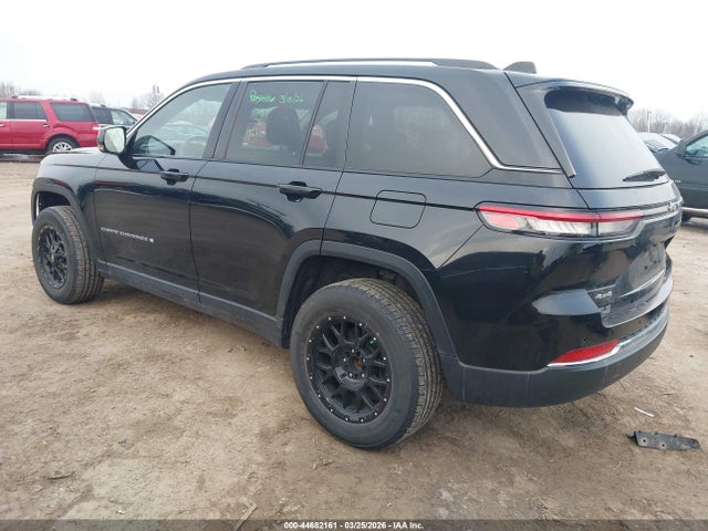 2022 Jeep Grand Cherokee Limited 4x4 მანქანა იყიდება აუქციონზე, vin: 1C4RJHBG8N8633027, აუქციონის ნომერი: 44682161