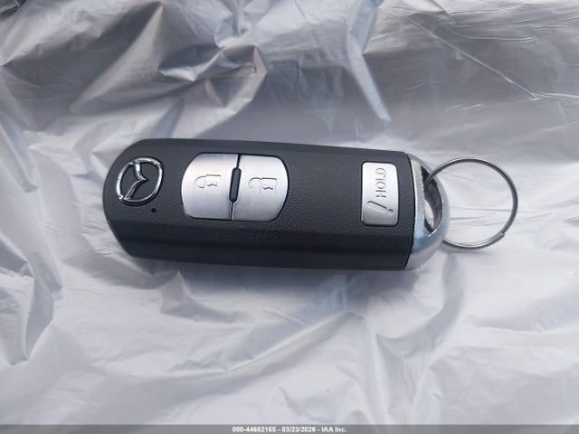 JM1BM1M38E1107600 Mazda Mazda3 S Grand Touring
