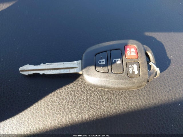 Продаж на аукціоні авто 2017 Toyota Corolla Le, vin: 2T1BURHE7HC934157, номер лоту: 44682173