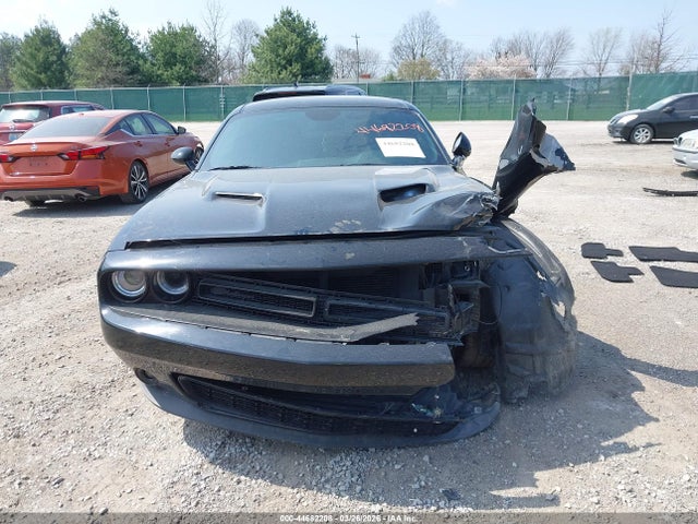 Продажа на аукционе авто 2023 Dodge Challenger Sxt, vin: 2C3CDZAG7PH527478, номер лота: 44682208