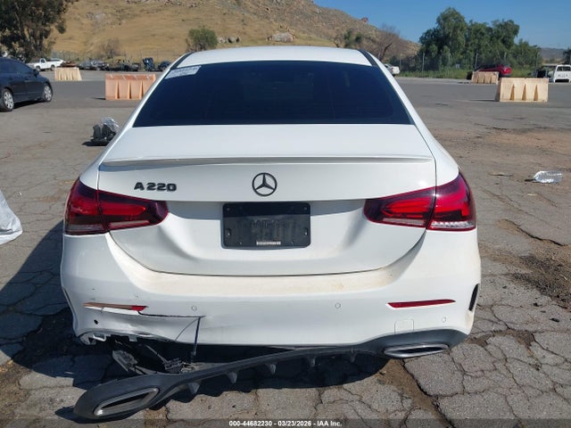 Продаж на аукціоні авто 2019 Mercedes-benz A 220 4matic, vin: WDD3G4FB5KW012711, номер лоту: 44682230