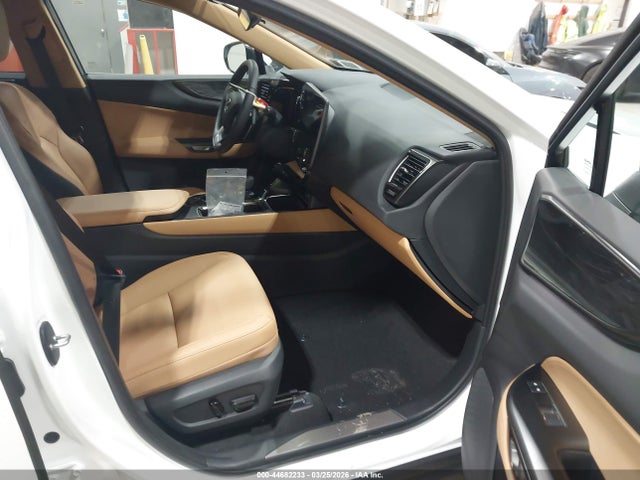 2T2GGCEZ5TC107845 Lexus Nx 350 Premium