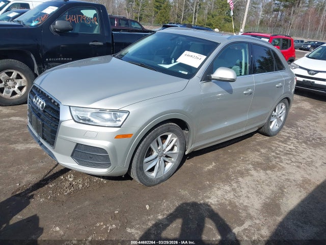 WA1JCCFS6HR000740 Audi Q3 2.0t Premium
