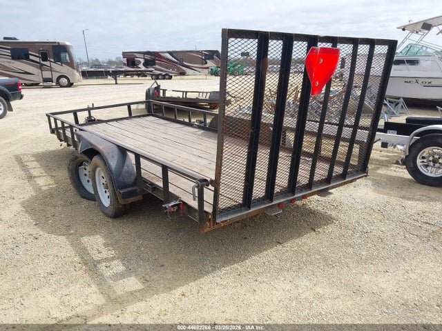 44682266 :رقم المزاد ، 4YMBU162XKG029850 vin ، 2019 Carry On Leonard Utility Trailer مزاد بيع