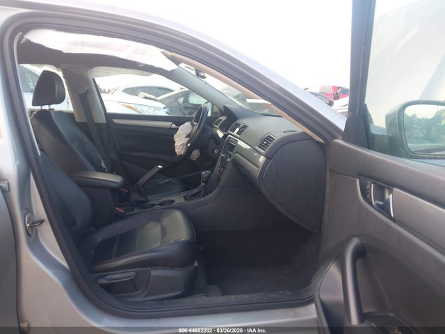 44682282 :رقم المزاد ، 1VWAP7A39EC009669 vin ، 2014 Volkswagen Passat 2.5l Wolfsburg Edition مزاد بيع