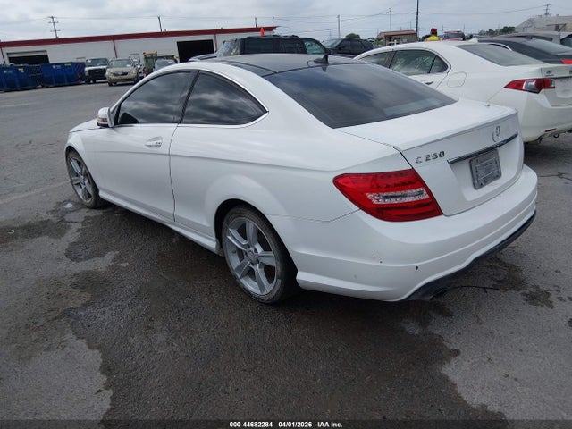 WDDGJ4HBXEG283505 Mercedes-Benz C 250