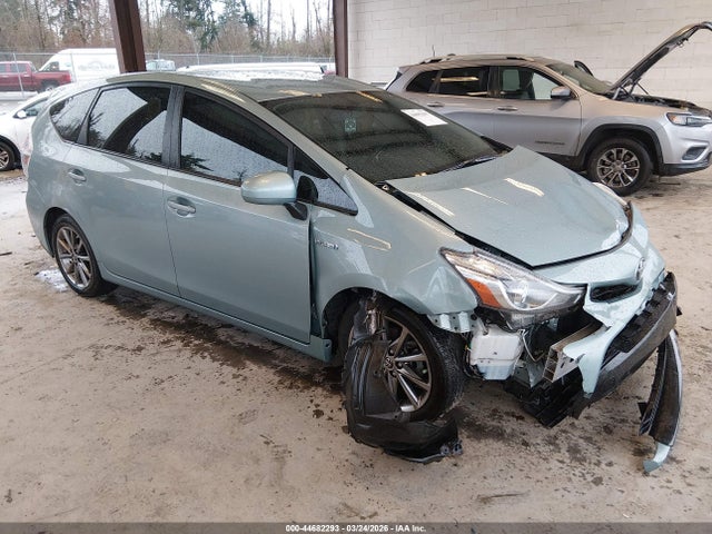 Toyota Prius V Five 2016 JTDZN3EU3GJ045010 Image 1