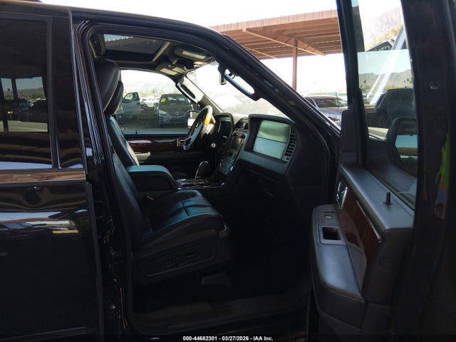5LMJJ3J5XEEL02945 Lincoln NAVIGATOR L