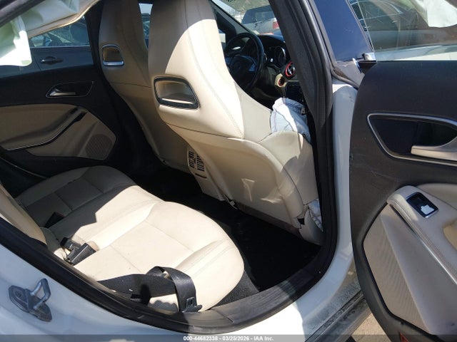 Продажа на аукционе авто 2015 Mercedes-benz Cla 250 4matic, vin: WDDSJ4GB8FN186778, номер лота: 44682338