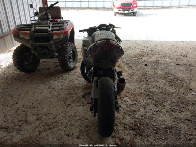 2026 Kawasaki Ex500 A/b მანქანა იყიდება აუქციონზე, vin: ML5EXGJ12TDA80008, აუქციონის ნომერი: 44682351