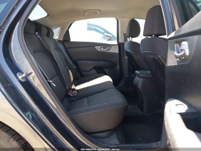 3KPF24AD6KE011477 KIA FORTE FE