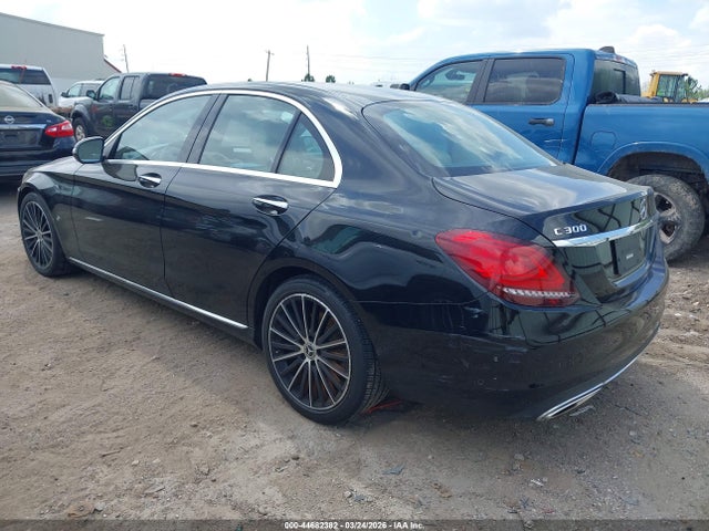 2021 Mercedes-benz C 300 Sedan მანქანა იყიდება აუქციონზე, vin: W1KWF8DB2MR612114, აუქციონის ნომერი: 44682382