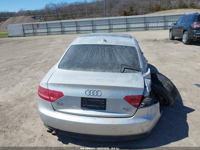44682411 :رقم المزاد ، WAULFAFRXAA002659 vin ، 2010 Audi A5 2.0t Premium مزاد بيع