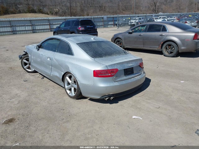 Продажа на аукционе авто 2010 Audi A5 2.0t Premium, vin: WAULFAFRXAA002659, номер лота: 44682411