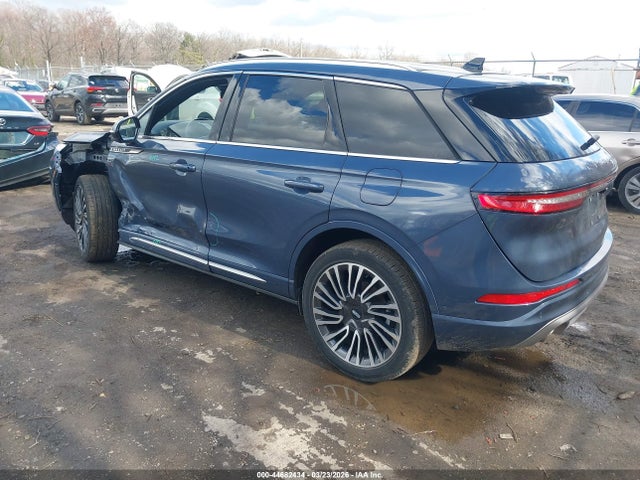 2022 LINCOLN CORSAIR 5LMCJ2DH2NUL27076 Photo 2