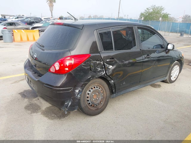 2011 NISSAN VERSA 3N1BC1CP4BL368382 Photo 3